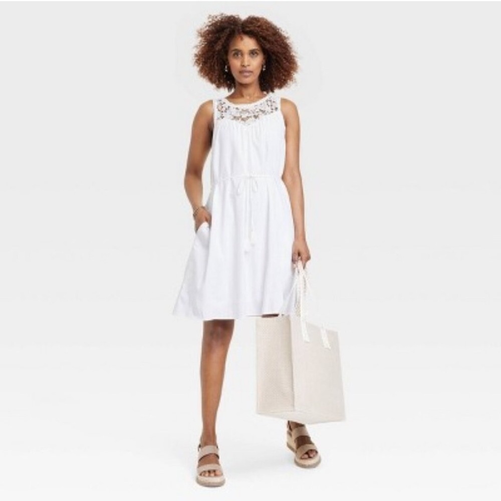 Women's Knox Rose Lacey White Sleeveless Dress